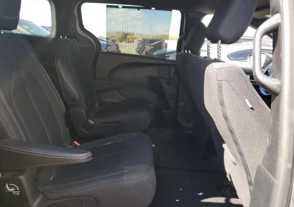 Chrysler Pacifica cena 59000 przebieg: 102000, rok produkcji 2020 z Międzyzdroje małe 67